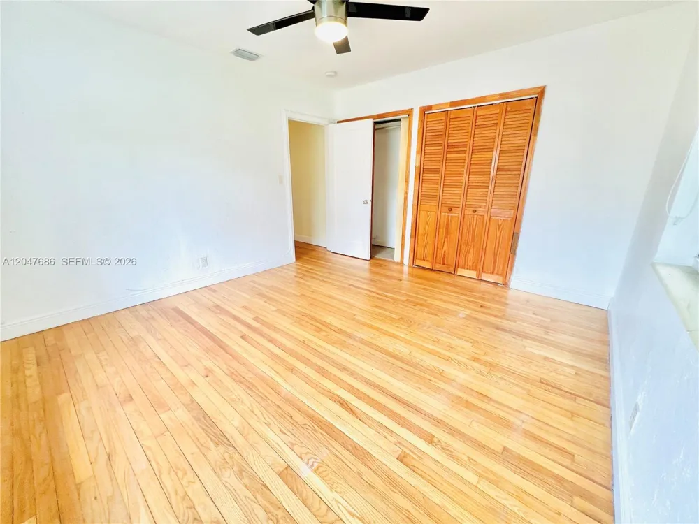 410 Pinecrest Dr #1 Miami Springs, FL 33166