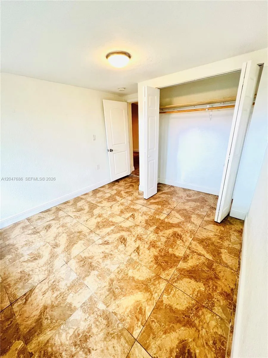 410 Pinecrest Dr #1 Miami Springs, FL 33166