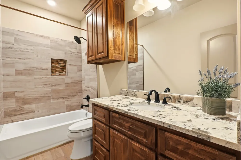 265 Delatorre Street Trenton, TX 75490