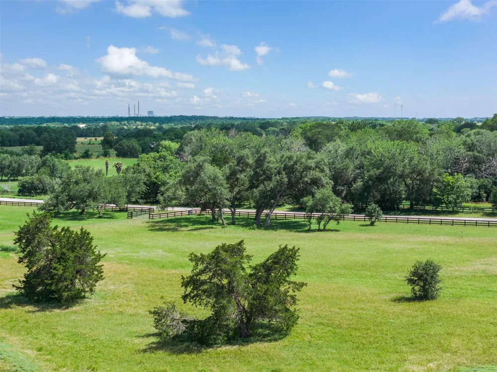 W Fm 1291 Round Top, TX 78954