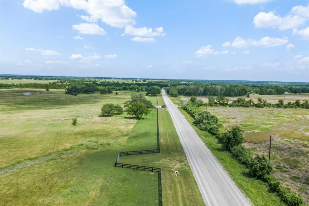 W Fm 1291 Round Top, TX 78954