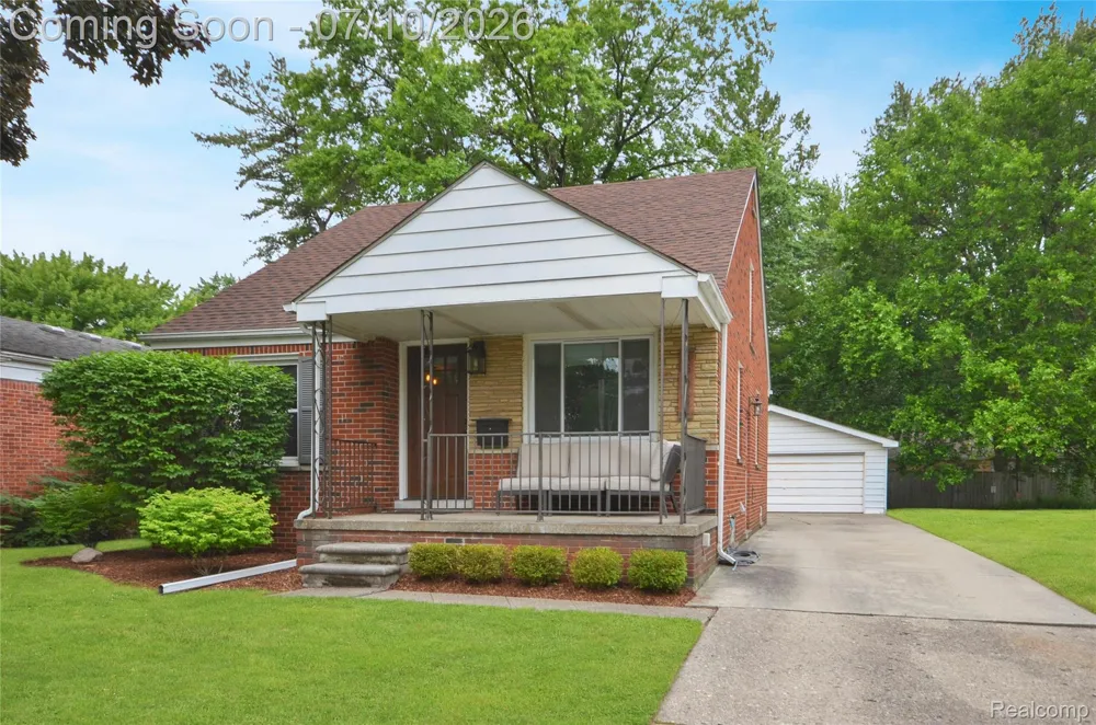 29067 Milton Avenue Madison Heights City, MI 48071
