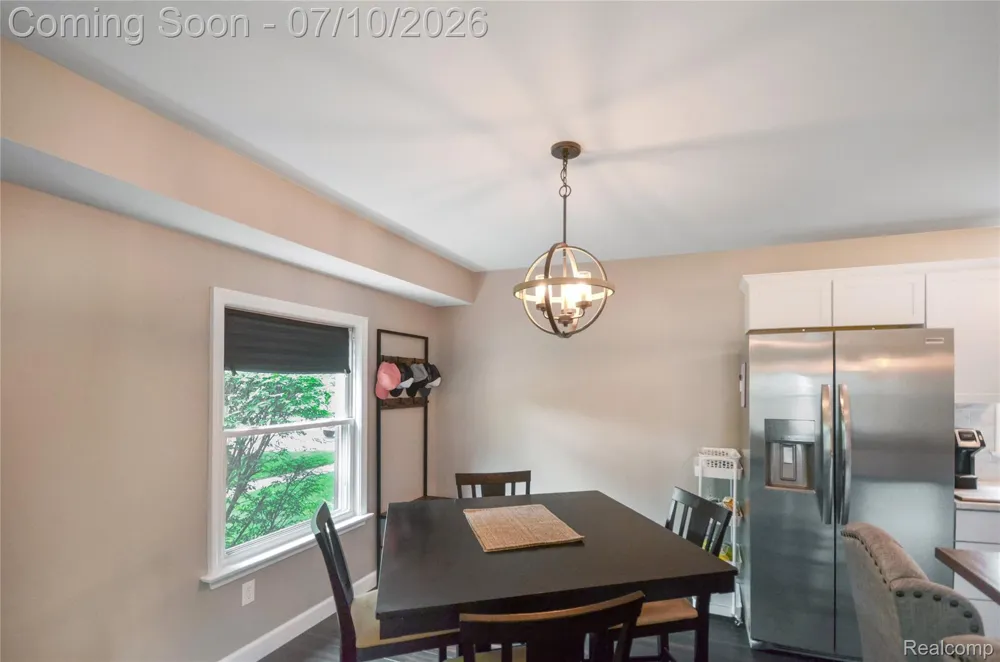 29067 Milton Avenue Madison Heights City, MI 48071