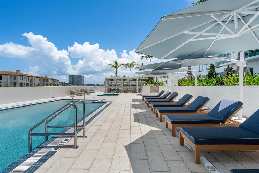 5713 BOWEN DANIEL DR. #1506 Tampa, FL 33616