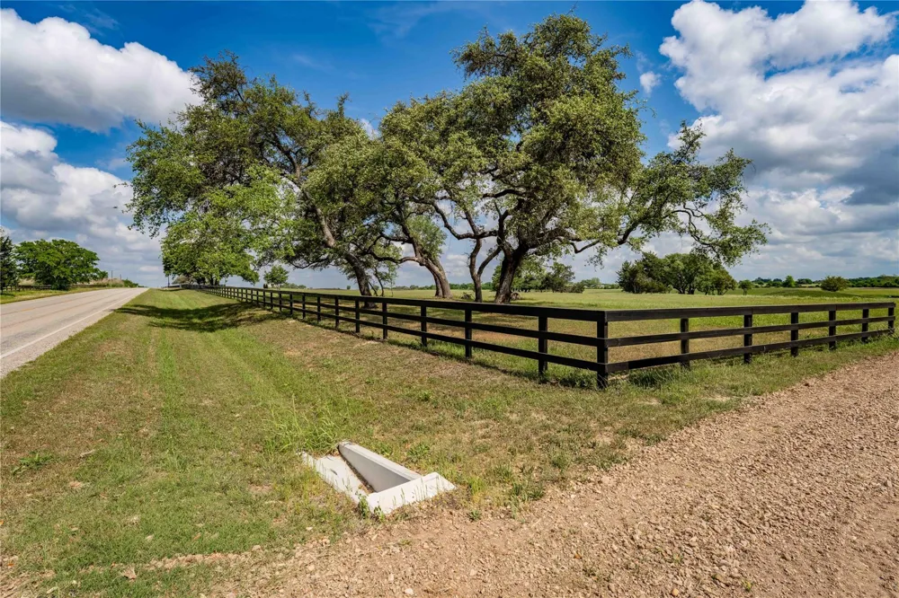 W Fm 1291 Tract 2 Round Top, TX 78954