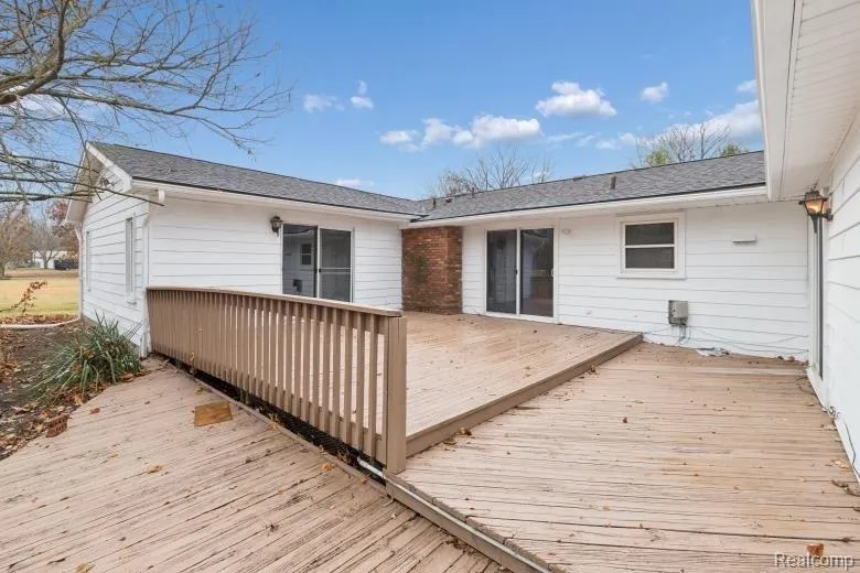 15635 Martinsville Road Van Buren Charter Township, MI 48111