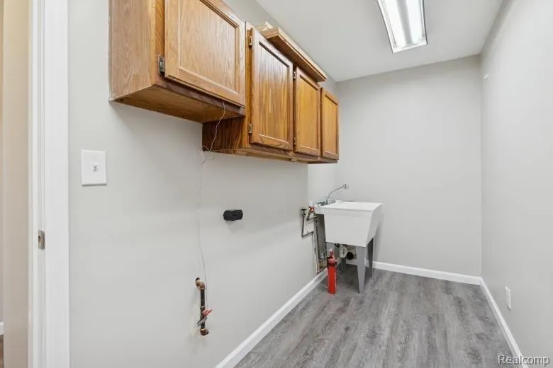 15635 Martinsville Road Van Buren Charter Township, MI 48111