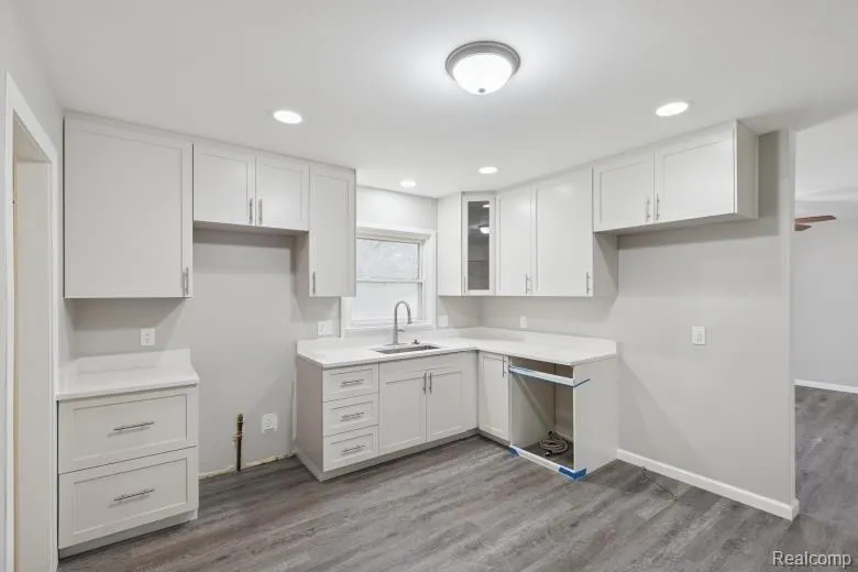15635 Martinsville Road Van Buren Charter Township, MI 48111