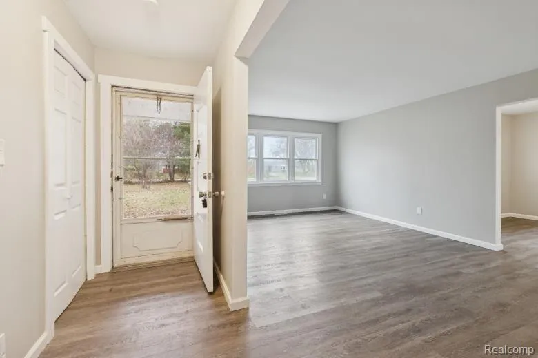 15635 Martinsville Road Van Buren Charter Township, MI 48111