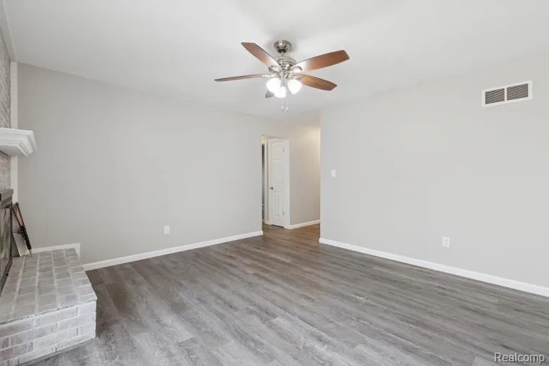 15635 Martinsville Road Van Buren Charter Township, MI 48111