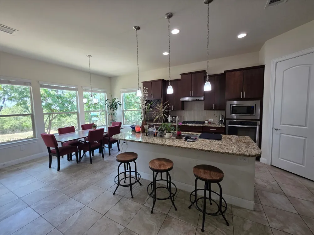 22408 Chipotle Pass Spicewood, TX 78669
