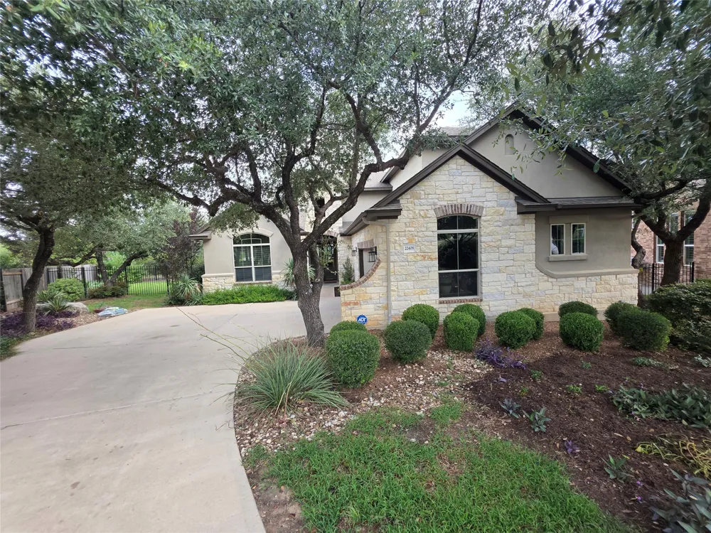 22408 Chipotle Pass Spicewood, TX 78669