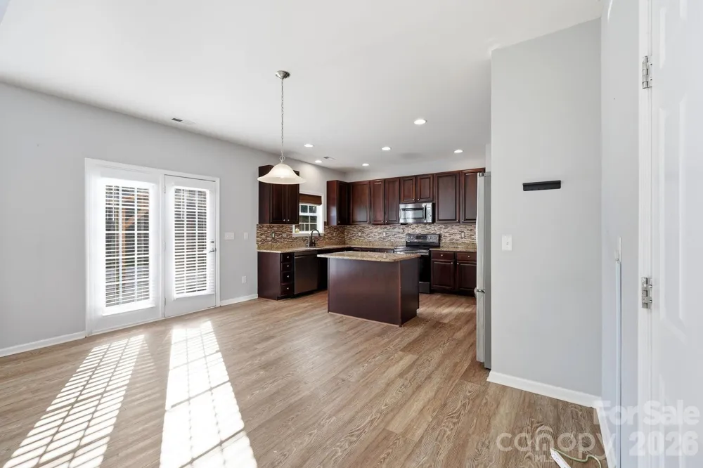 197 Roanoke Road Fletcher, NC 28732
