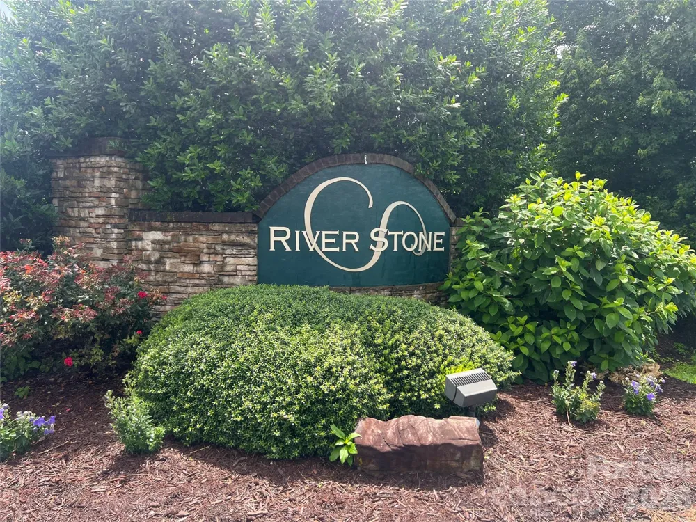 197 Roanoke Road Fletcher, NC 28732