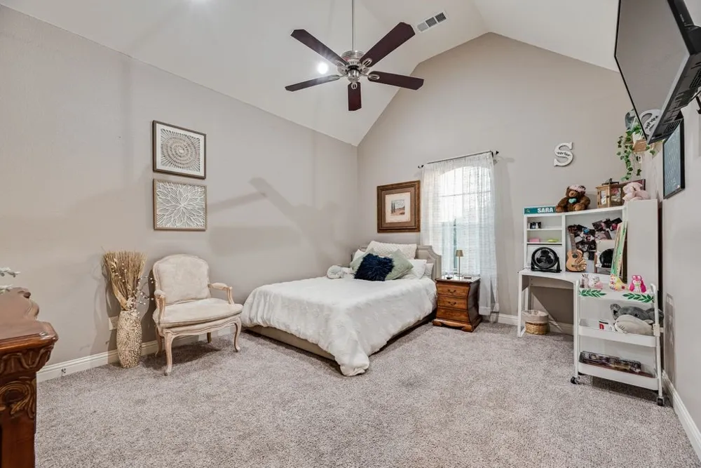 18307 Frankford Lakes Circle Dallas, TX 75252