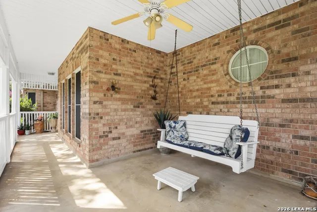2618 Fairfield Bend Drive San Antonio, TX 78231