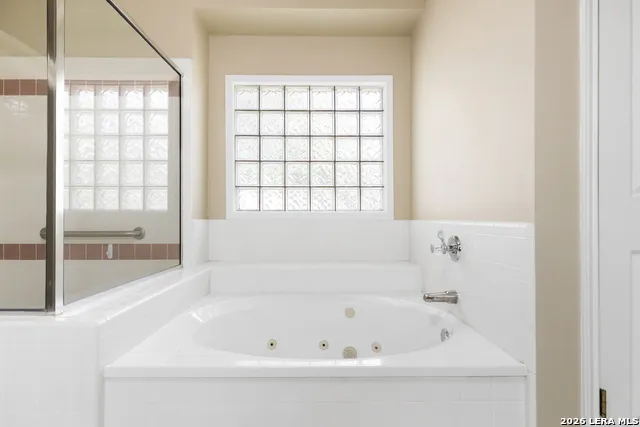 2618 Fairfield Bend Drive San Antonio, TX 78231