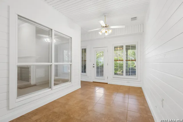 2618 Fairfield Bend Drive San Antonio, TX 78231