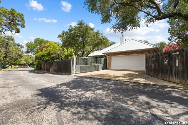 2618 Fairfield Bend Drive San Antonio, TX 78231