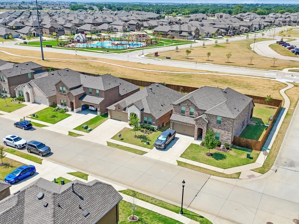 3257 Trails End Road Aubrey, TX 76227