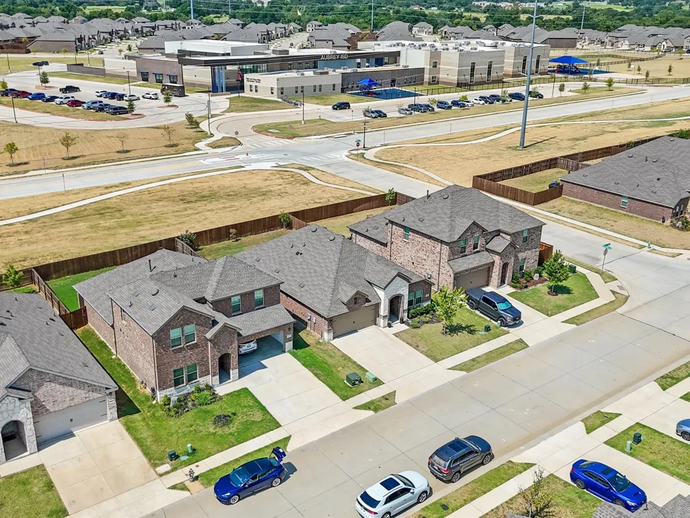 3257 Trails End Road Aubrey, TX 76227