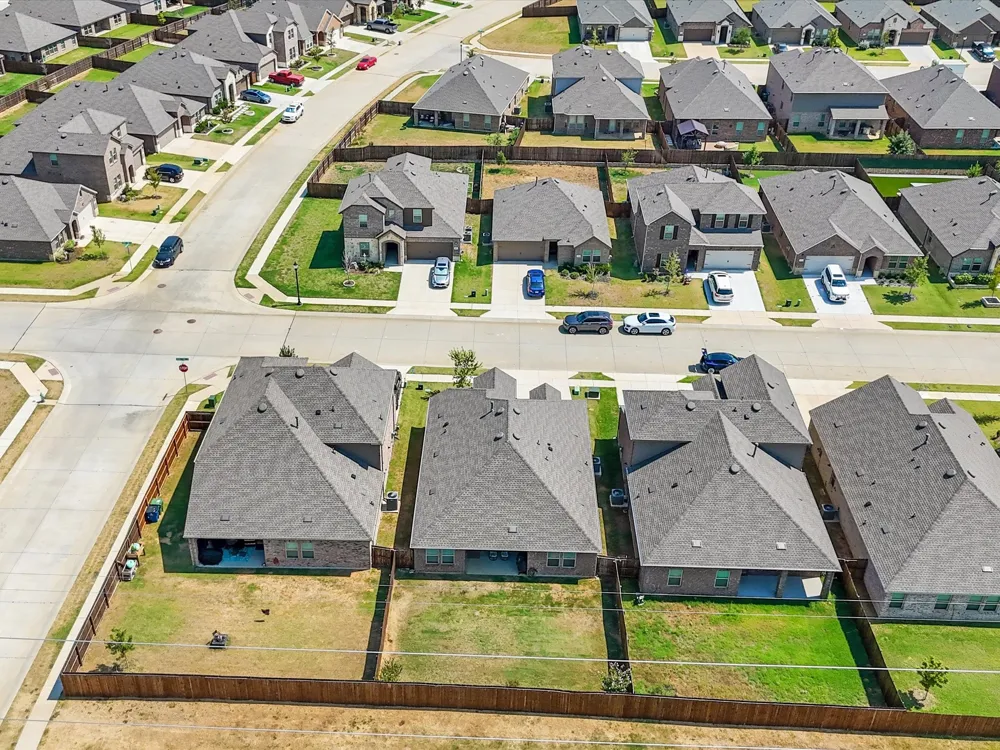 3257 Trails End Road Aubrey, TX 76227