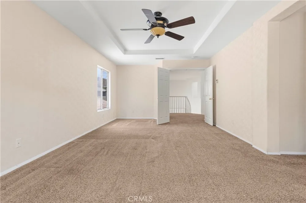 28549 Silverking Trail Saugus, CA 91390