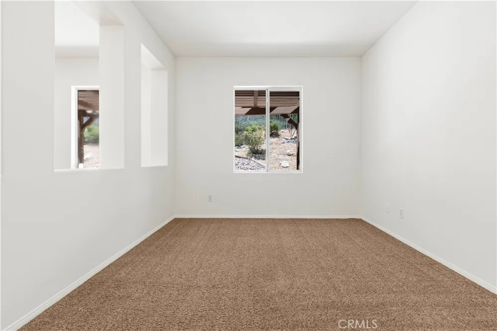 28549 Silverking Trail Saugus, CA 91390