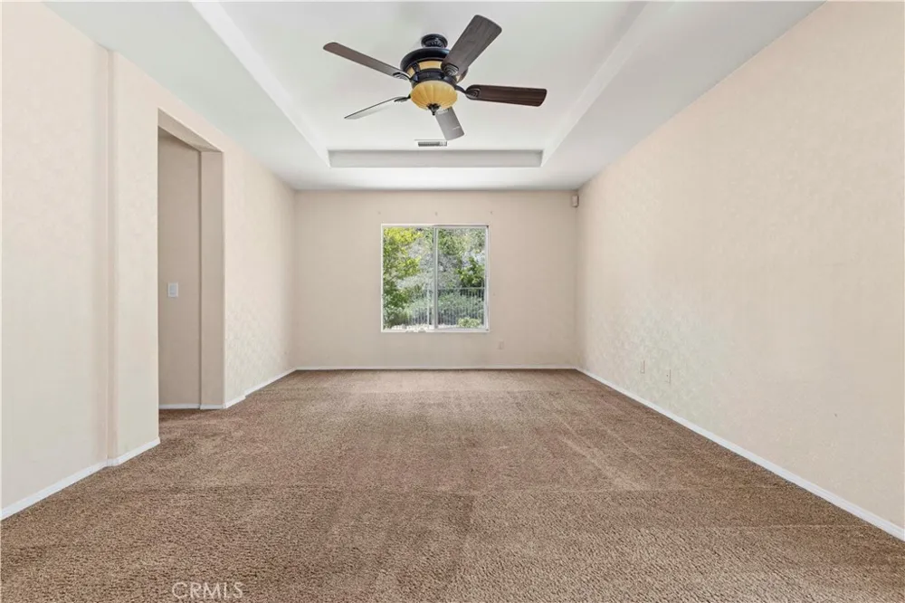 28549 Silverking Trail Saugus, CA 91390