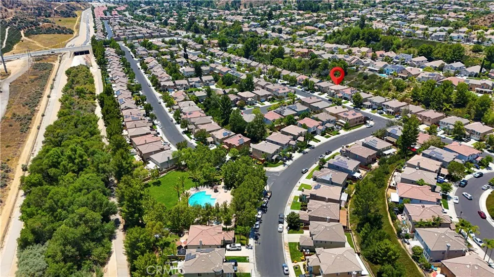 28549 Silverking Trail Saugus, CA 91390