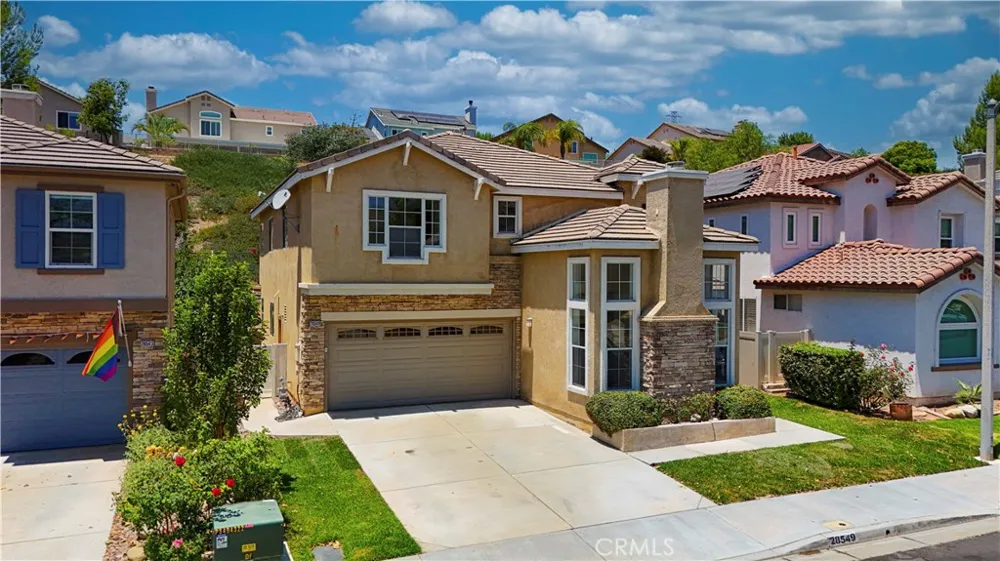 28549 Silverking Trail Saugus, CA 91390