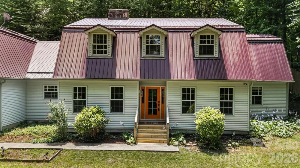 94 Paradise Cove Road Penrose, NC 28766