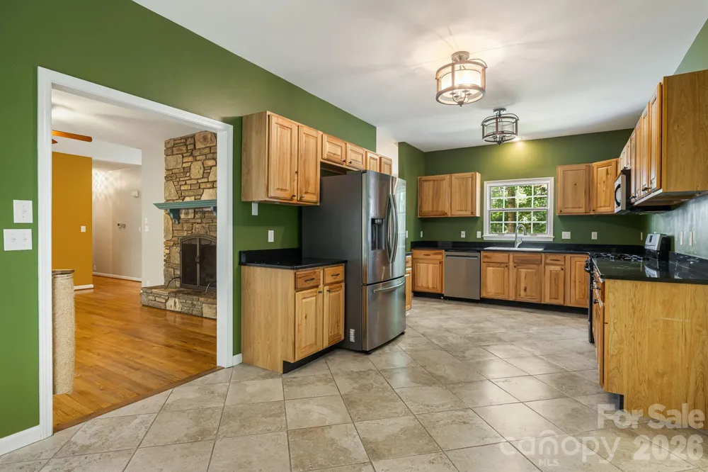 94 Paradise Cove Road Penrose, NC 28766