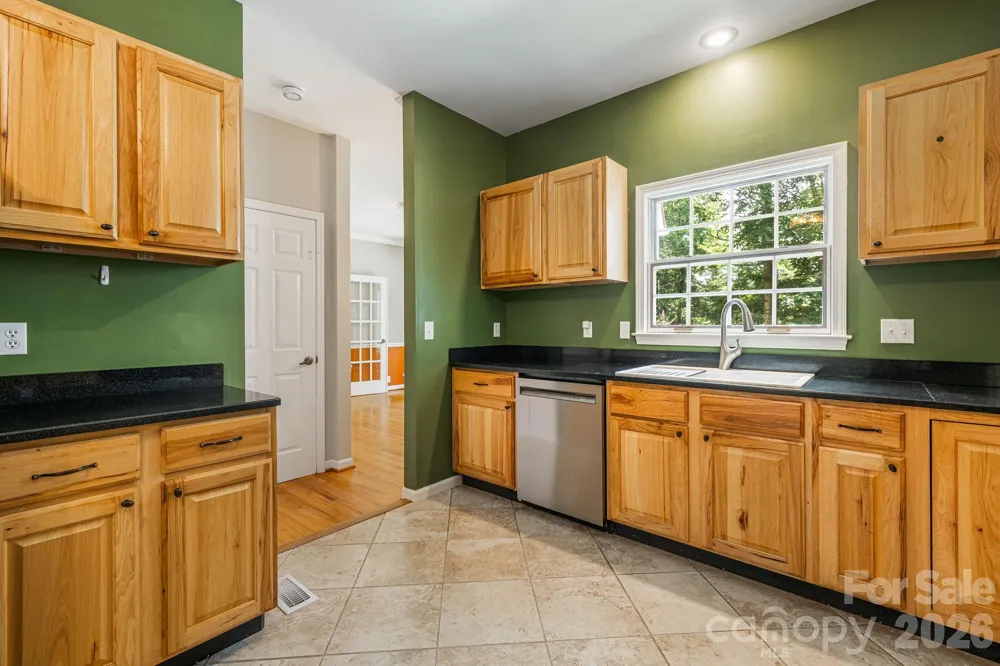 94 Paradise Cove Road Penrose, NC 28766