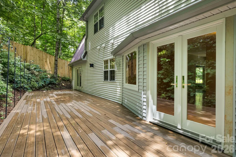 94 Paradise Cove Road Penrose, NC 28766