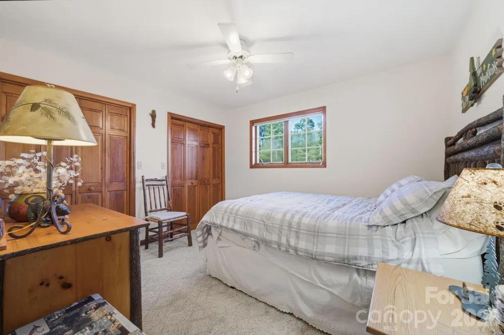 198 Hickory Hill Circle Spruce Pine, NC 28777