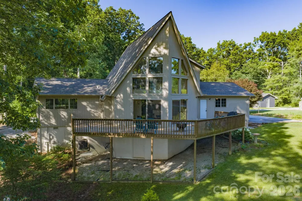 198 Hickory Hill Circle Spruce Pine, NC 28777