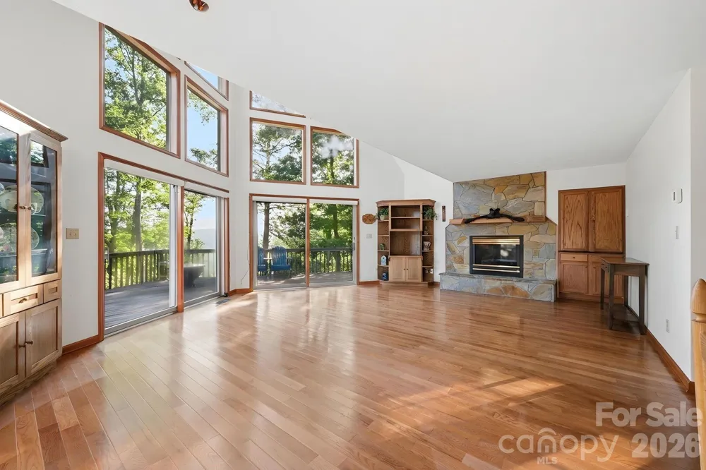 198 Hickory Hill Circle Spruce Pine, NC 28777