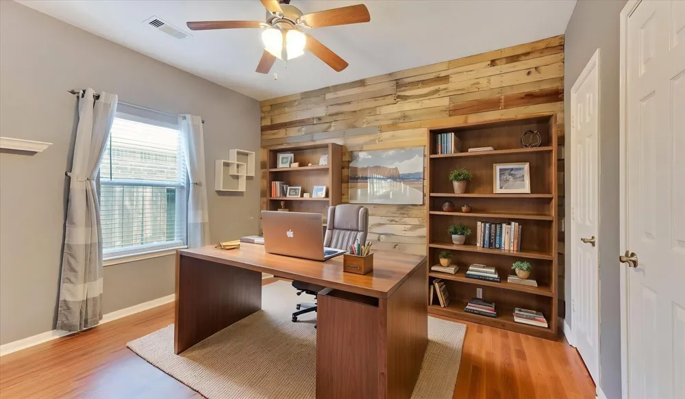 8614 W Highlands Crossing Highlands, TX 77562
