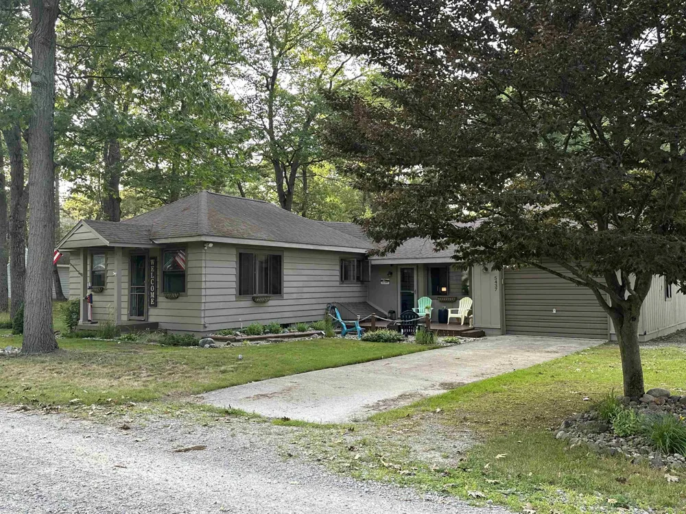 5437 E 8th Street Sims Township, MI 48703