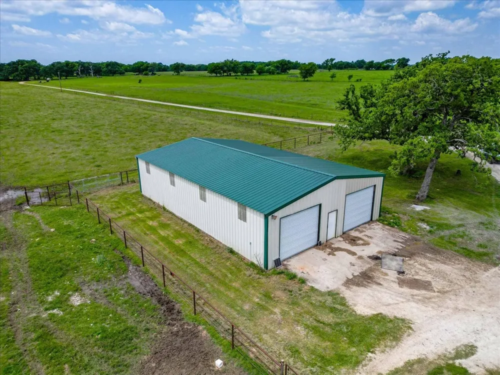11436 St Hwy 171 Covington, TX 76636