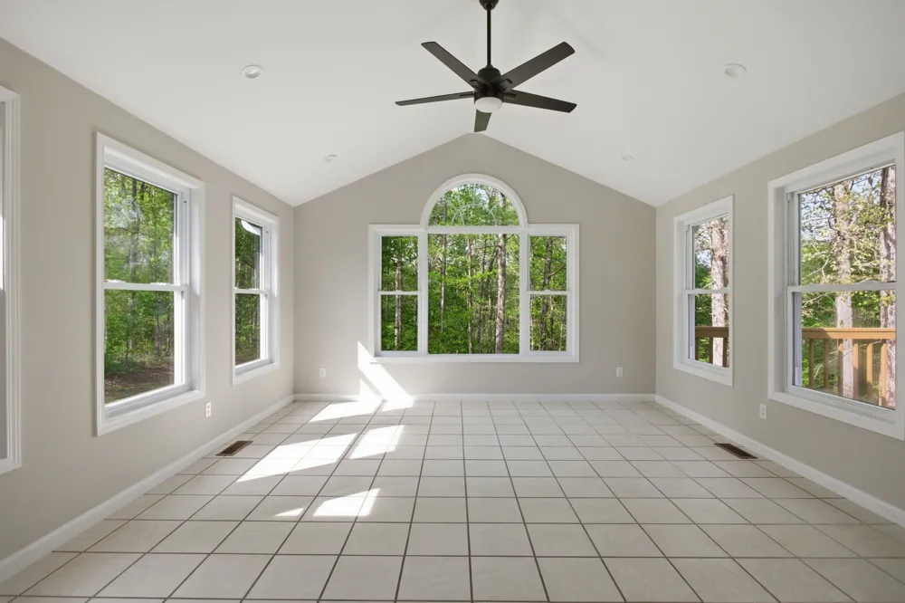 1416 Oakmont Circle Centerville, TN 37033