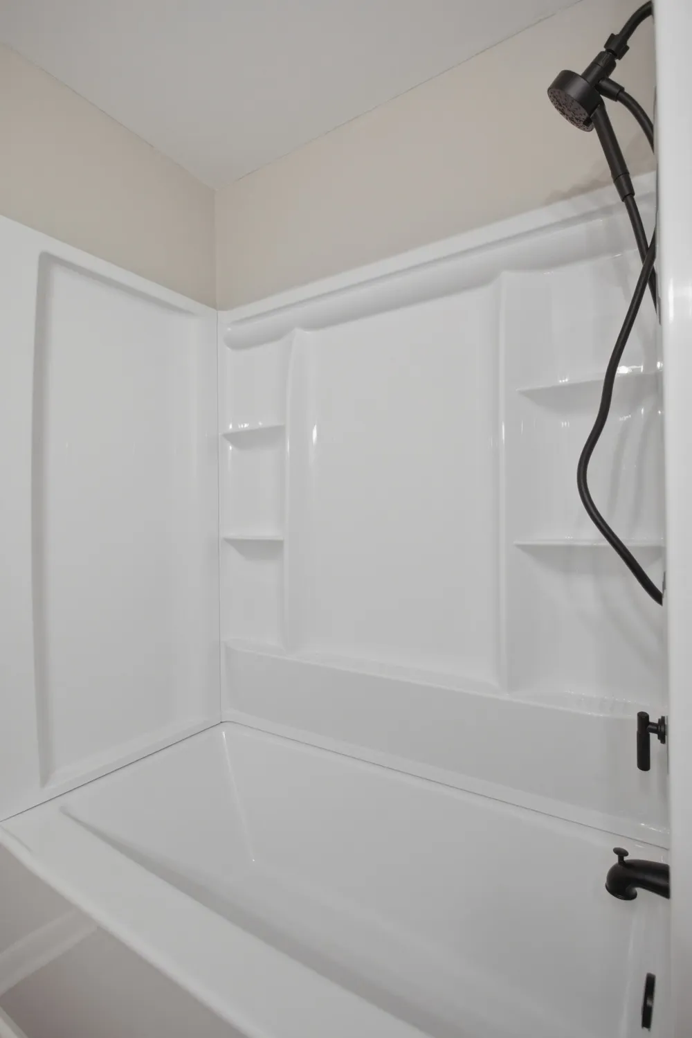 1416 Oakmont Circle Centerville, TN 37033