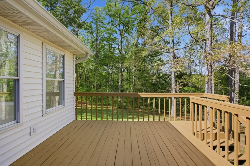 1416 Oakmont Circle Centerville, TN 37033
