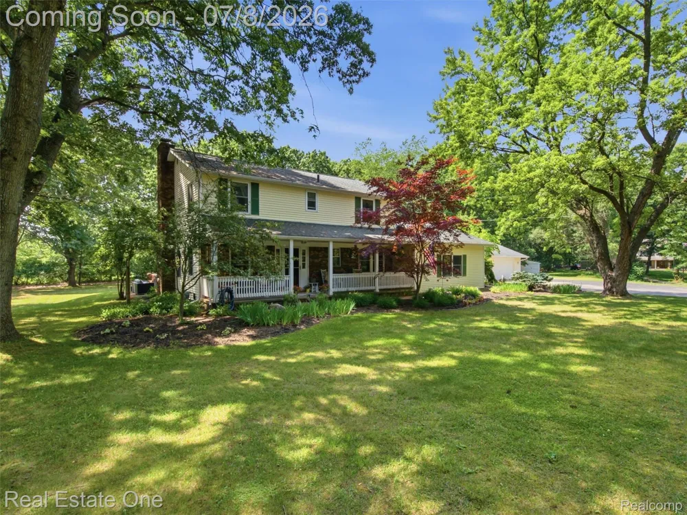 1230 Bald Eagle Lake Road Groveland Township, MI 48462