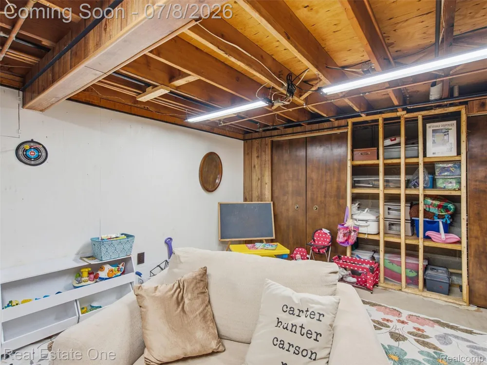 1230 Bald Eagle Lake Road Groveland Township, MI 48462