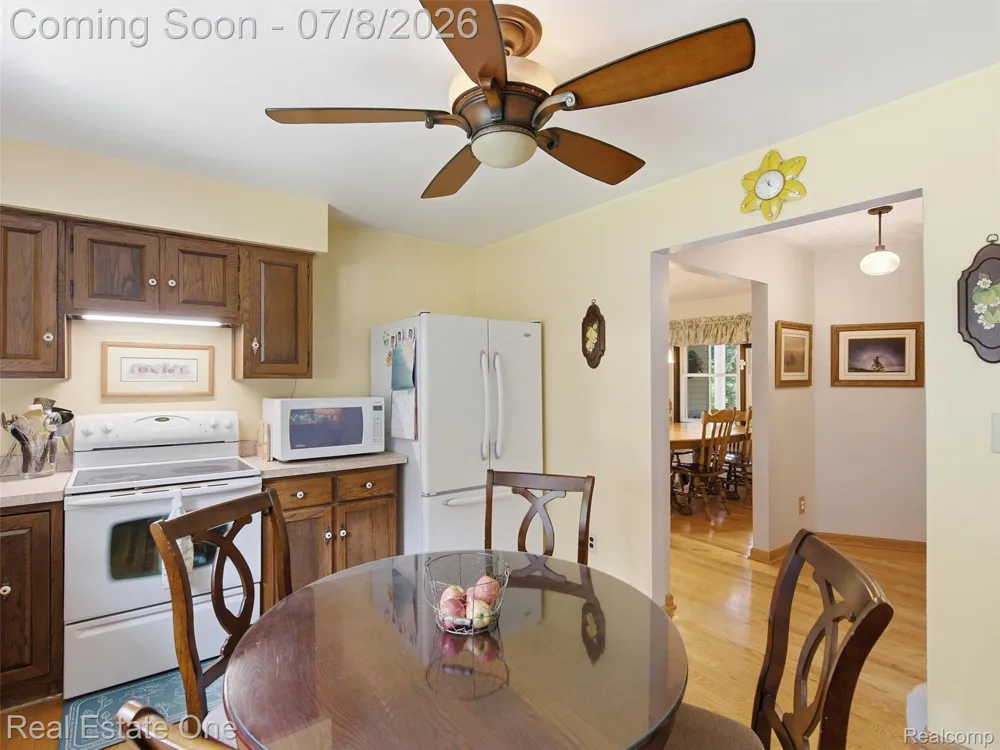 1230 Bald Eagle Lake Road Groveland Township, MI 48462