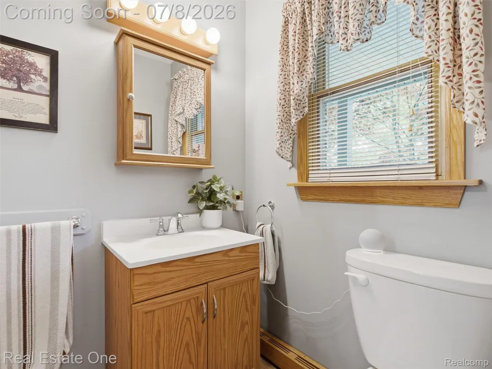 1230 Bald Eagle Lake Road Groveland Township, MI 48462