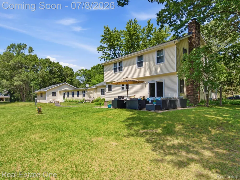 1230 Bald Eagle Lake Road Groveland Township, MI 48462