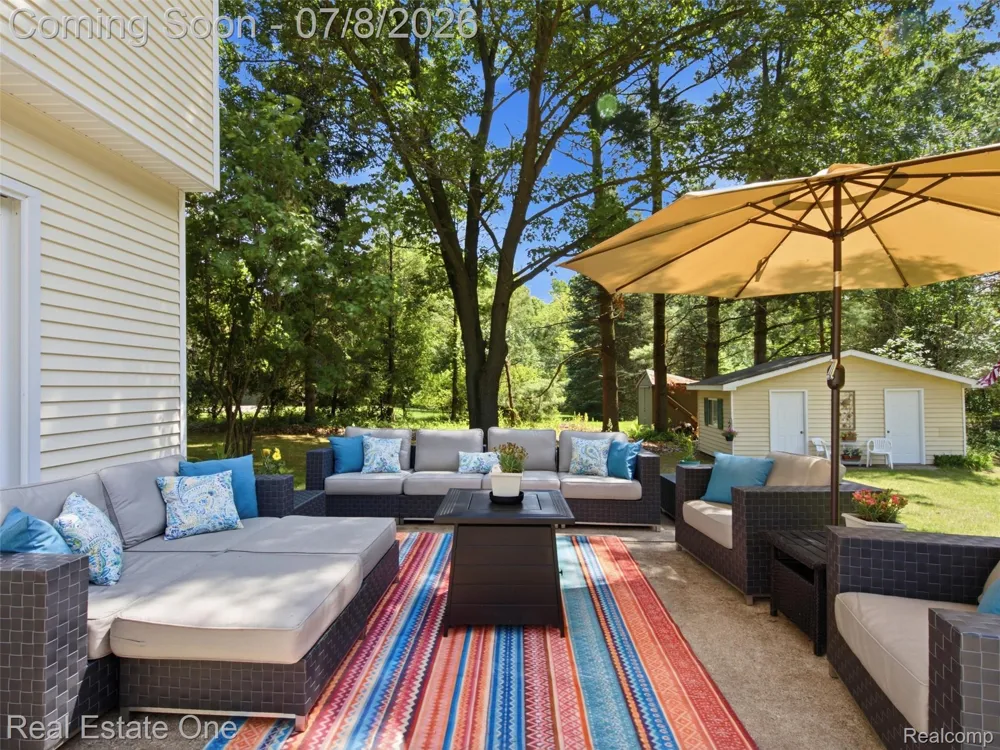 1230 Bald Eagle Lake Road Groveland Township, MI 48462